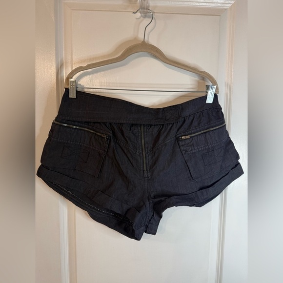FP Movement by Free People Pants - NWOT Free People Movement Women’s Black In The Lead Shorts - Size Large